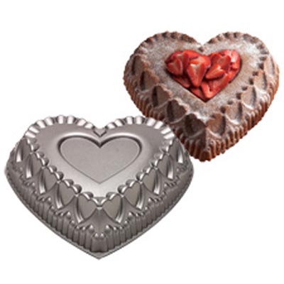 Crown of Hearts Wilton Dimensions Pan