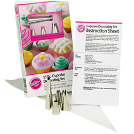 12 Piece Cupcake Decorating Set