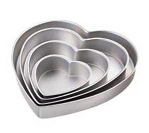 Wilton Heart Cake Pan Set