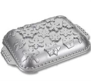 Snowflake Cake Pan 9.5in x 13in